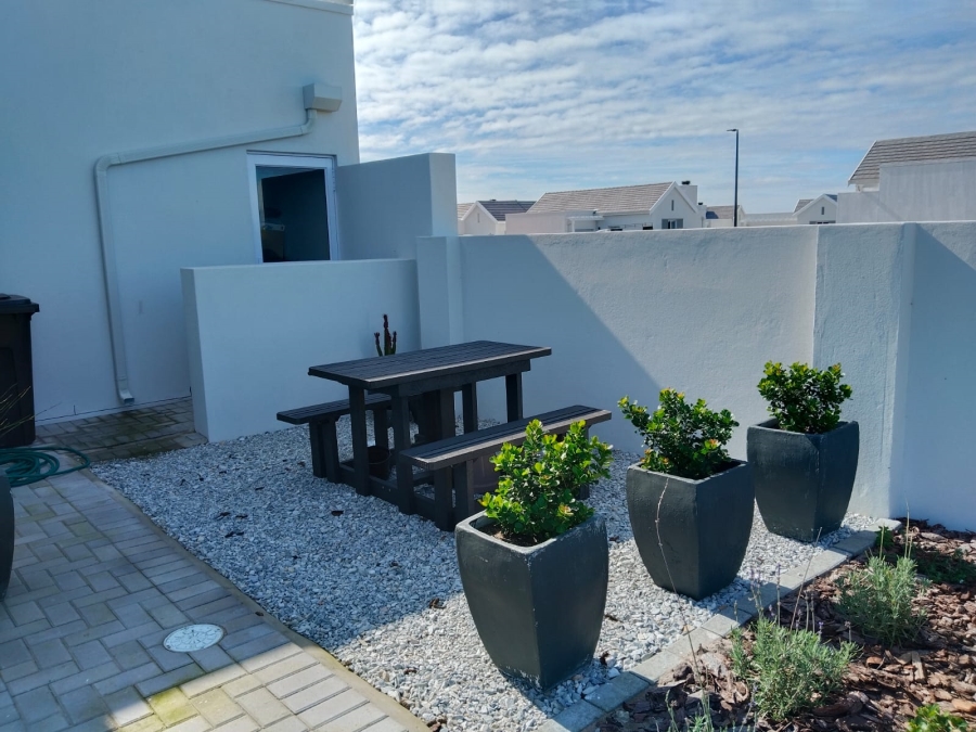 2 Bedroom Property for Sale in Kleinbaai Western Cape